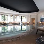 ロイヤル ホテル