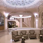 ホテル ロイヤル 5*
